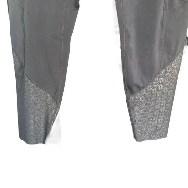 Zyia high rise black pocket activewear leggings 7/8 length raw hem size 12 #547 - Image 7
