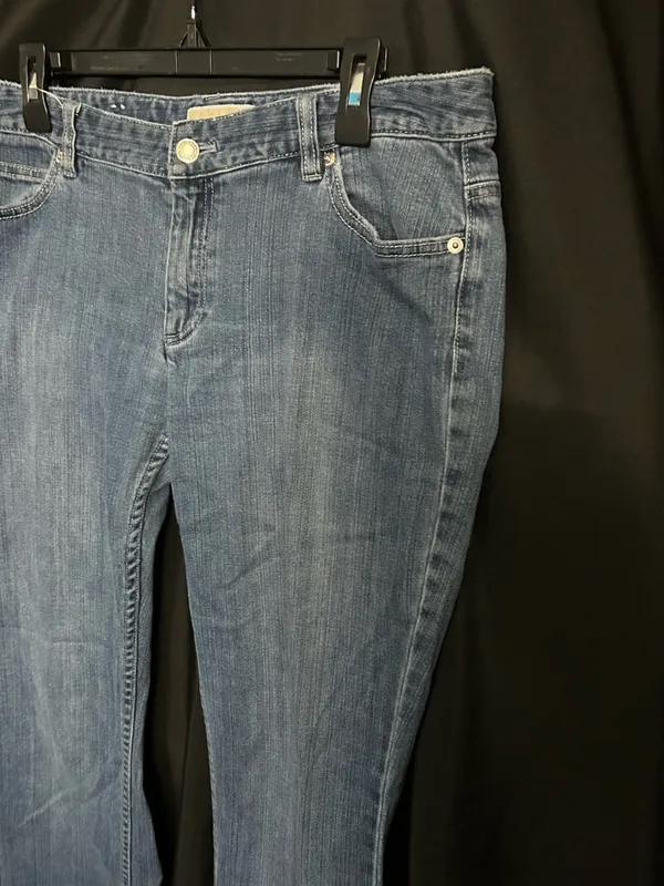 Michael Kors Classic Women's Mid-Rise Bootcut Jeans in Medium Blue SZ 12 - Image 5