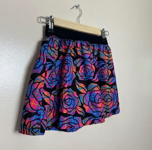 CLEAROUT! Aeropostale Floral Skirt Size XS - Image 3