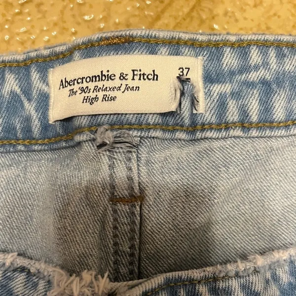 Abercrombie & Fitch Size 24 (37 in waist) The 90's Relaxed High Rise Jeans - Image 9