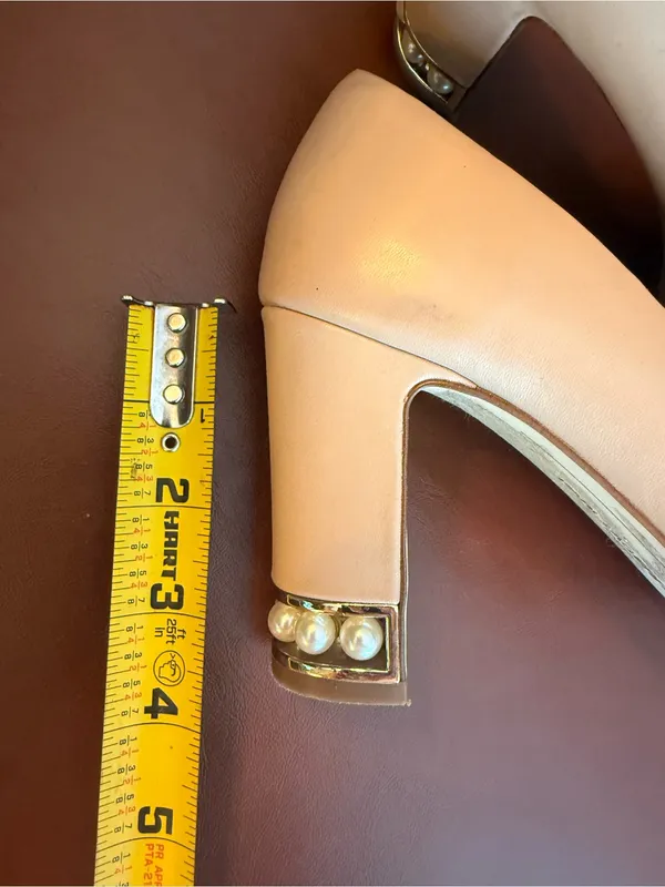 Karl Lagerfeld Paris Nude Beige Open Toe Gold Leather Pearl Block Heels - 8 8M - Image 11