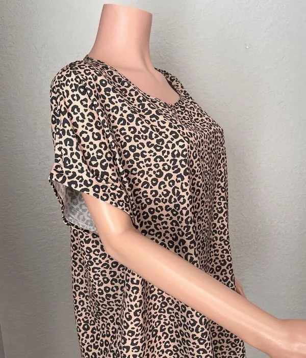 Good Times & Great Adventures Top Womens XL Leopard Cheetah Lightweigh Print #44 - Image 6