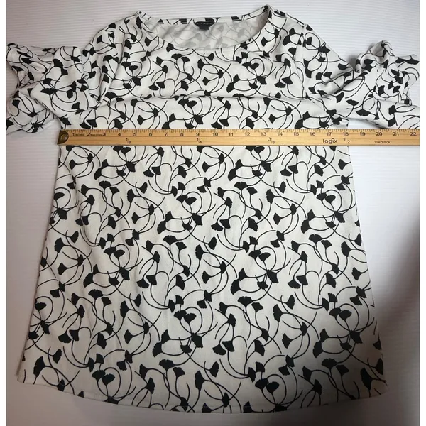Ann Taylor Black White Ginkgo Leaf Print Ruffle Sleeve‎ Top Blouse Size S - Image 3