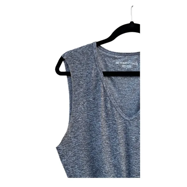 Beyond Yoga Crossroads Bralet Front Twist Gray Space Dye Crop Top Small - Image 3