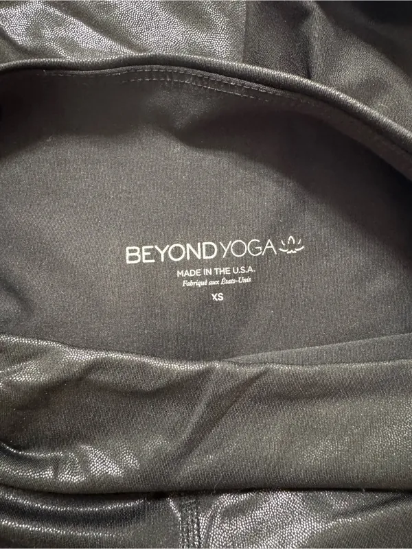 Beyond Yoga Black Shiny Shimmery High-Waist Sexy Leggings Size XS - Image 3