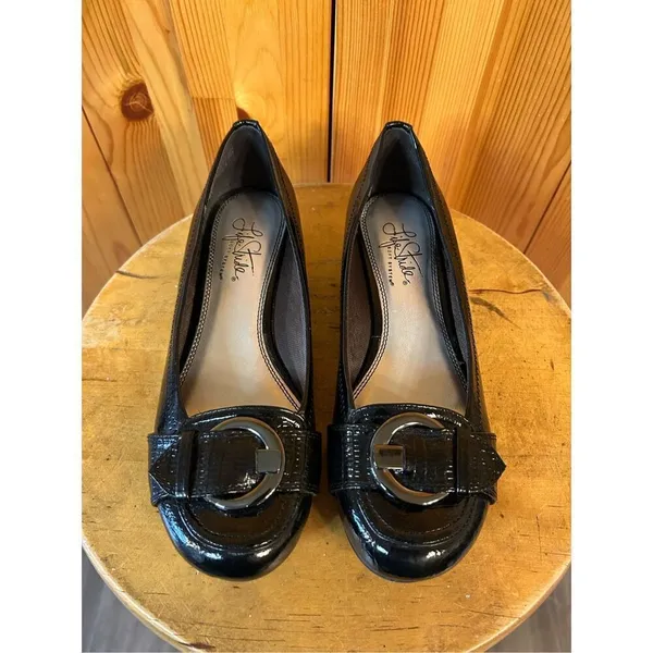 Life Stride Margot Women's Shoes Size 6.5M Black Buckled Slip On - Image 2