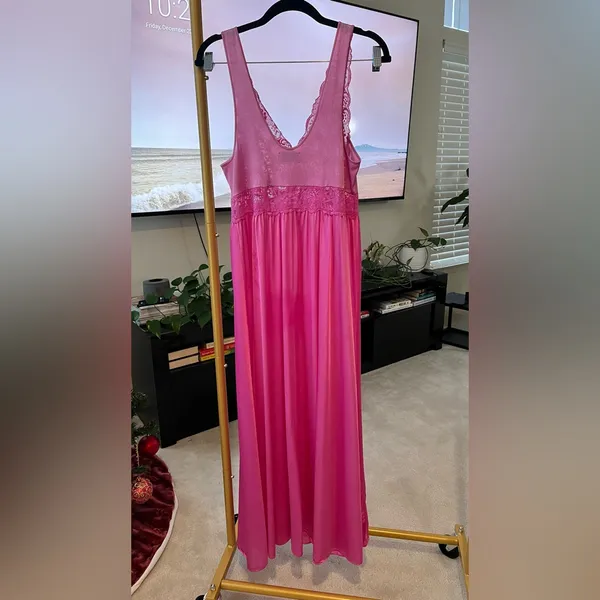 Shadowline size, large Elegant Pink Lace Nightgown - Image 2