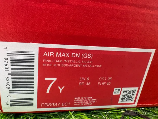 Nike Air Max women’s 8.5 - Image 6