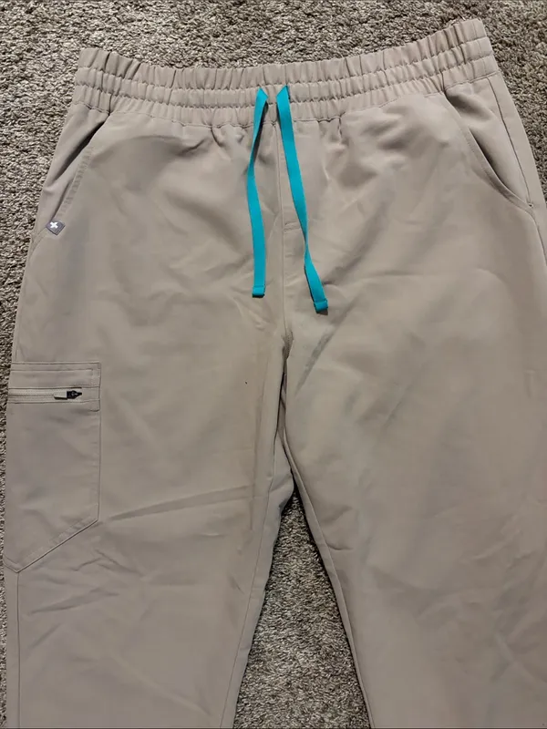 Figs Women’s Boulder Zamora Jogger Scrub Pants Large - Image 4