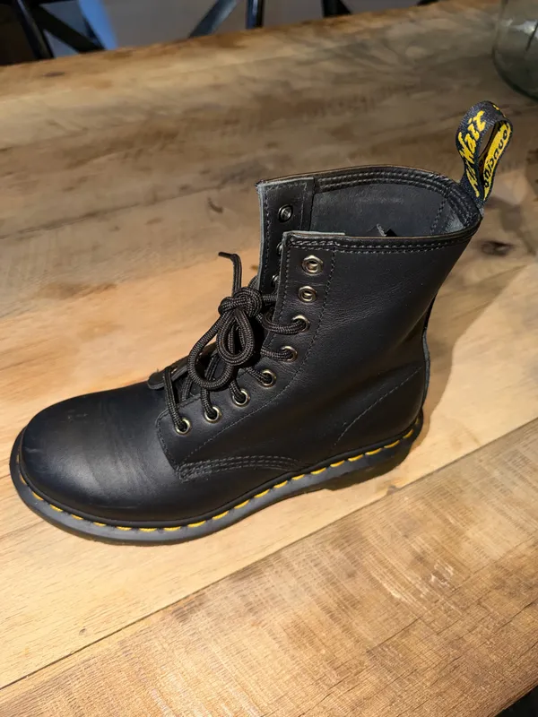 Doc martens books  - Image 5