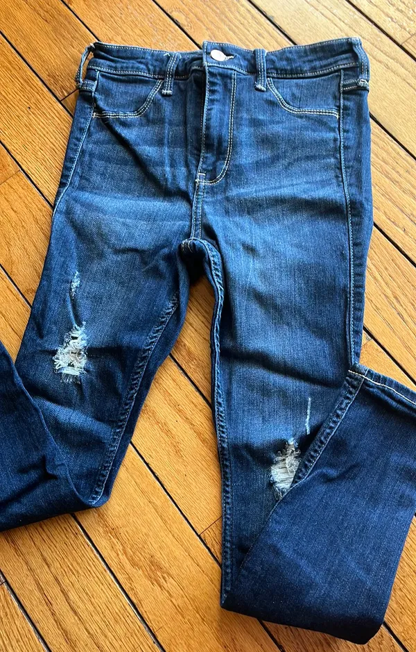 Hollister High Rise Jean Legging Dark Wash - Image 4