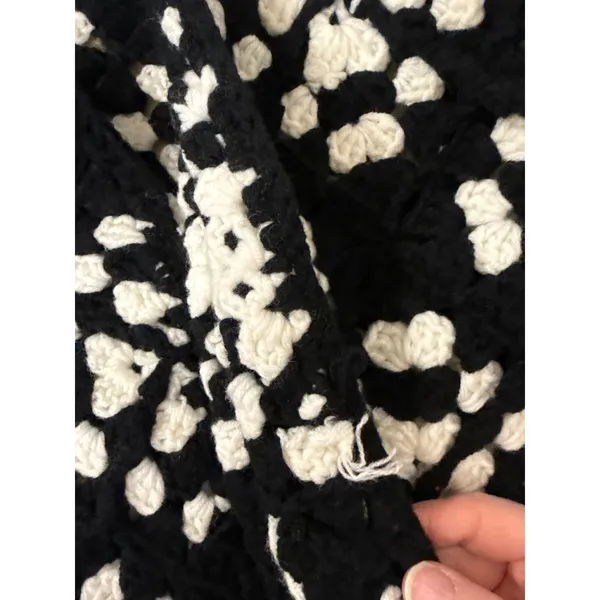 Elan Kylee Macrame Crochet Cropped Cardigan in Black/White, S - Image 10