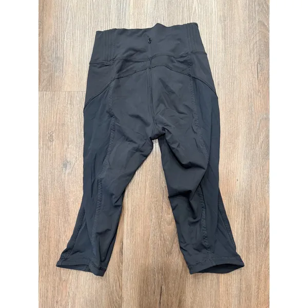 Lululemon Black‎ Capri Leggings Womens Activewear Athletic Pants - Image 2