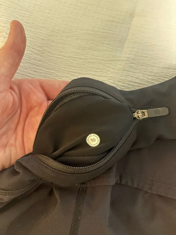 Lululemon Speed Up Shorts 2.5" - Image 4