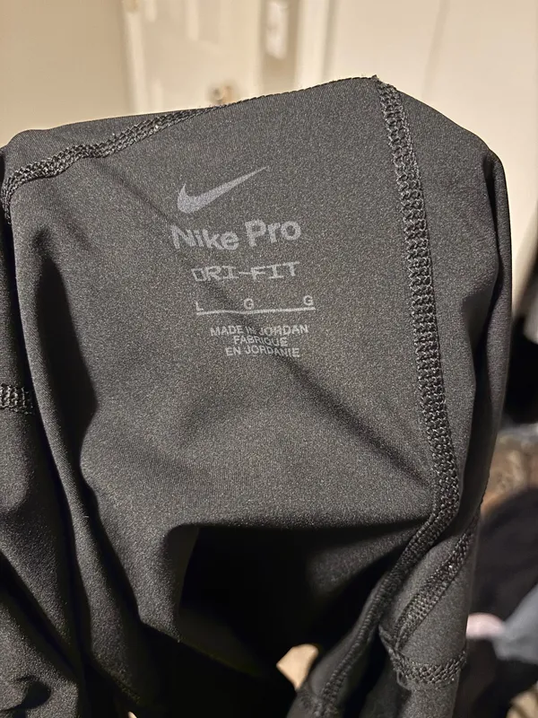 Nike Pros Black - Image 3