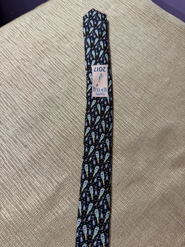 NWT Vineyard Vines Happy New Year 2017 Champagne Bottle Tie Black Novelty - Image 7