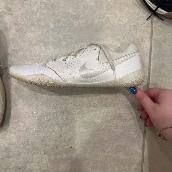 Nike Sideline Cheer Shoes White IV - Image 3