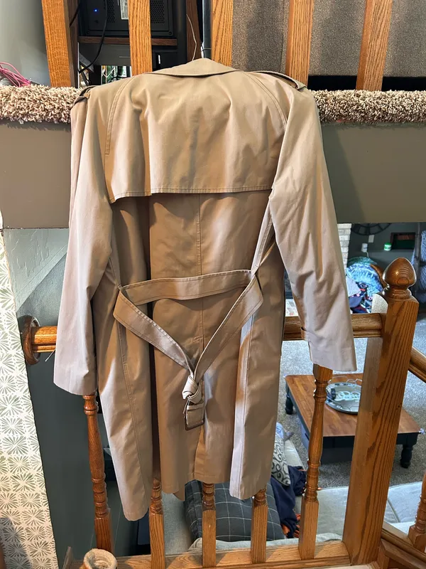 Vintage London Fog Trench Coat - Image 5