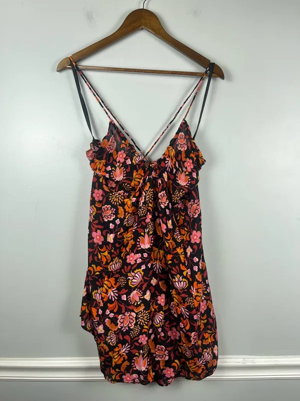 New Free People Women's Black Pixie Cross Back Floral Print Tunic Top Size large - Image 4