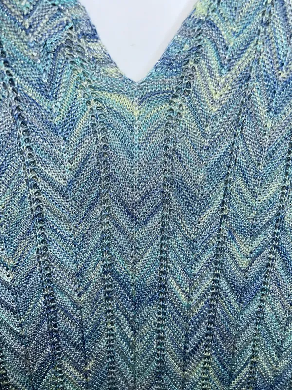 Madden NYC Size Small Blue Green Metallic Chevron Knit Maxi Dress - Image 4