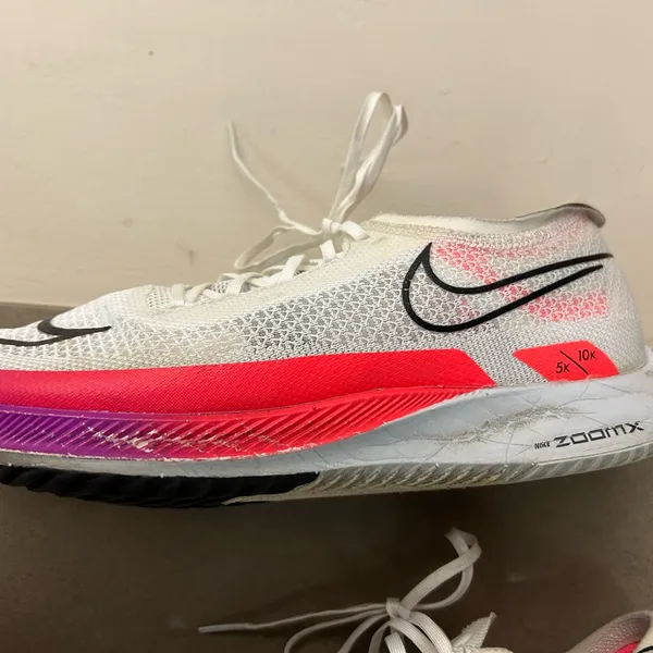Nike Women's ZoomX Streakfly Road Racing White and Pink Athletic Shoes Size 8 - Image 9