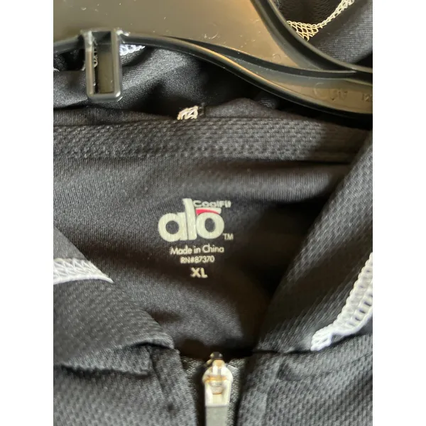 Alo CoolFit Black 1/4‎ zip athletic top size XL - Image 6