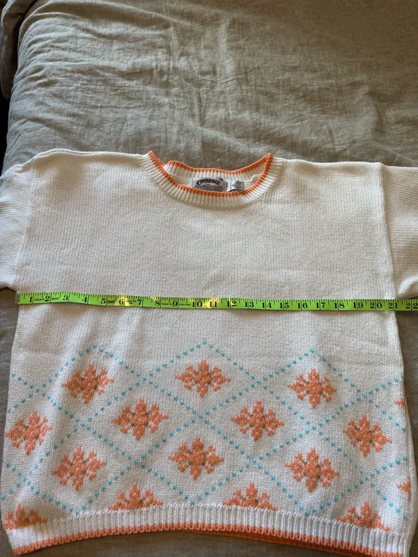 Vintage Cambridge Dry Goods White Decorative Short Sleeve Sweater - Image 7