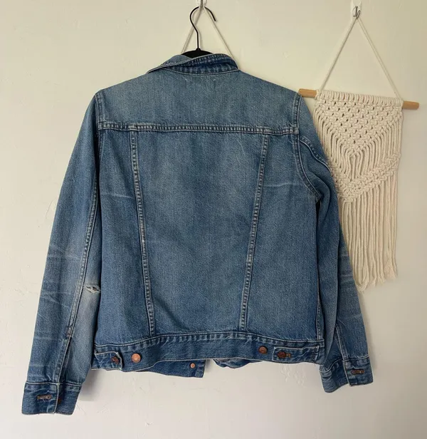 Madewell Denim Button Down Jacket - Image 3