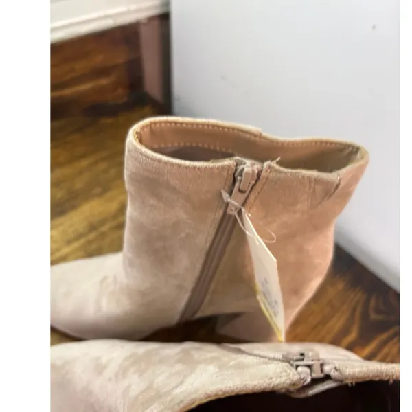 A‎ New Day Tan Pointed Toe Heeled Booties Size 10 - Image 5
