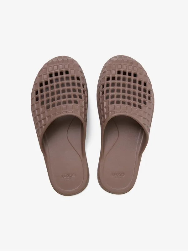 NWT ❗️Lusso Cloud Slip-On Slides in Mauve Taupe - Image 4