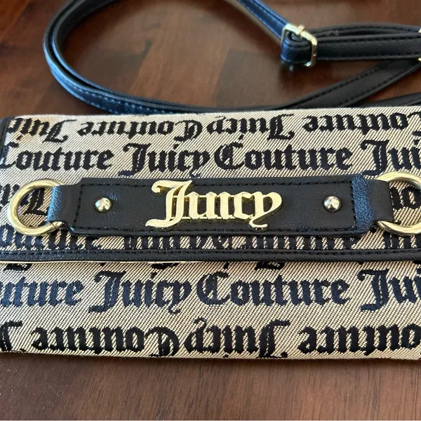 Juicy Couture Gothic Juicy Jacquard Wallet on a String Crossbody Purse EUC - Image 3