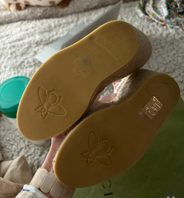 AUTHENTIC Gucci Espadrille Wedges Pink and Cream - Image 3