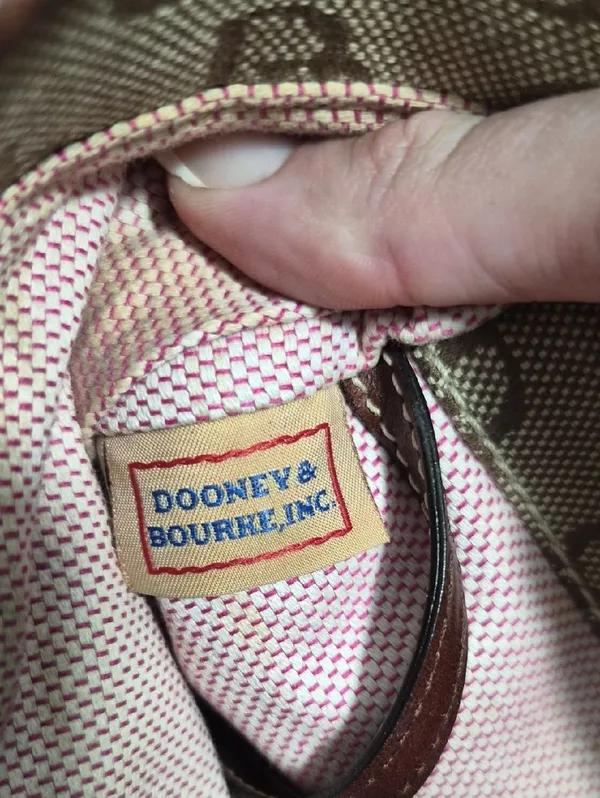 Y2K Dooney & Bourke Purse Brown Monogram wLeather Trim Shoulder Bag Vintage - Image 2