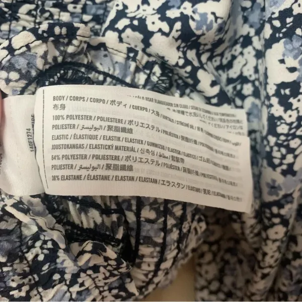 Abercrombie & Fitch Smocked Long Sleeve Blouse Size Medium NWT New - Image 11