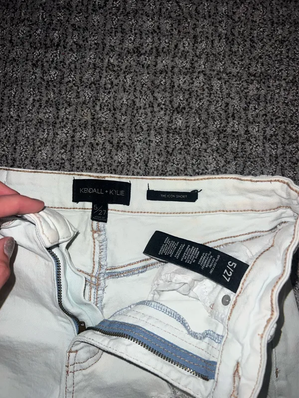 Kendall + Kylie Jean Shorts - Image 2