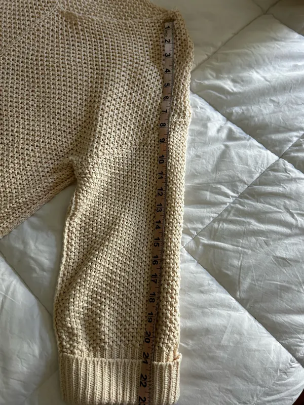Women’s sweater Tan Size L - Image 4