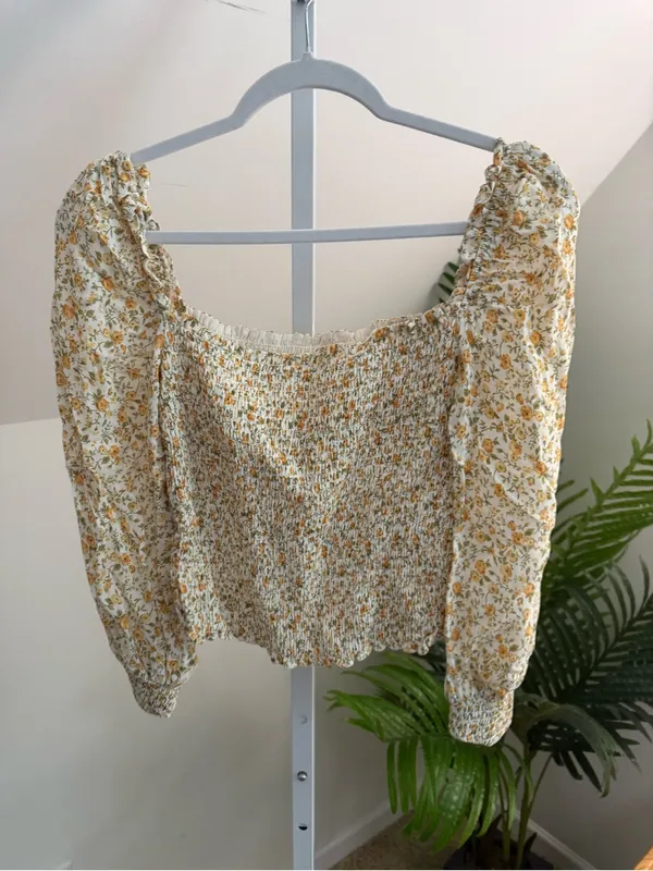 Reformation Pinto top , floral print, square neckline, and smocked bodice Small - Image 3