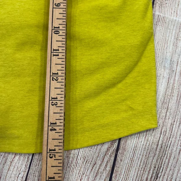 Beyond Yoga Womens XS Chartreuse Green Heathered Racerback Crop Tank Shelf Bra - Image 3