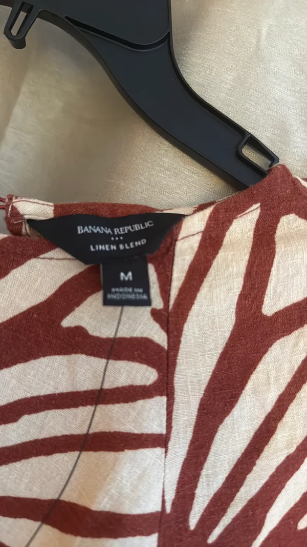 Banana Republic linen blend tied hem top - Image 5
