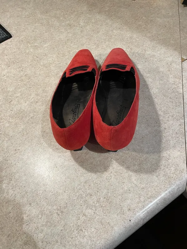 Garolini red suede kitten heels Size 10 - Image 3