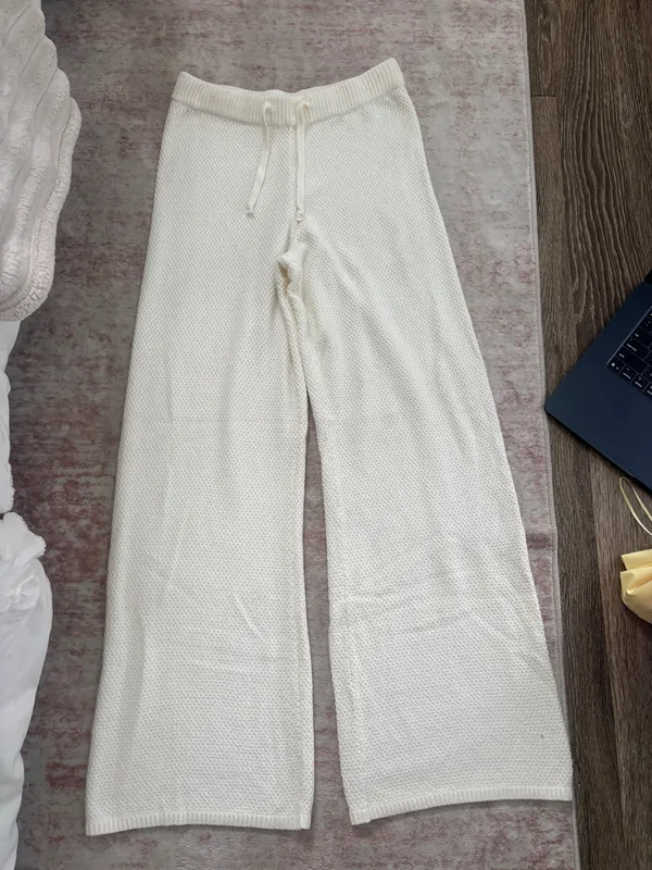 Hollister Gilly Hicks Crochet Set - Image 3