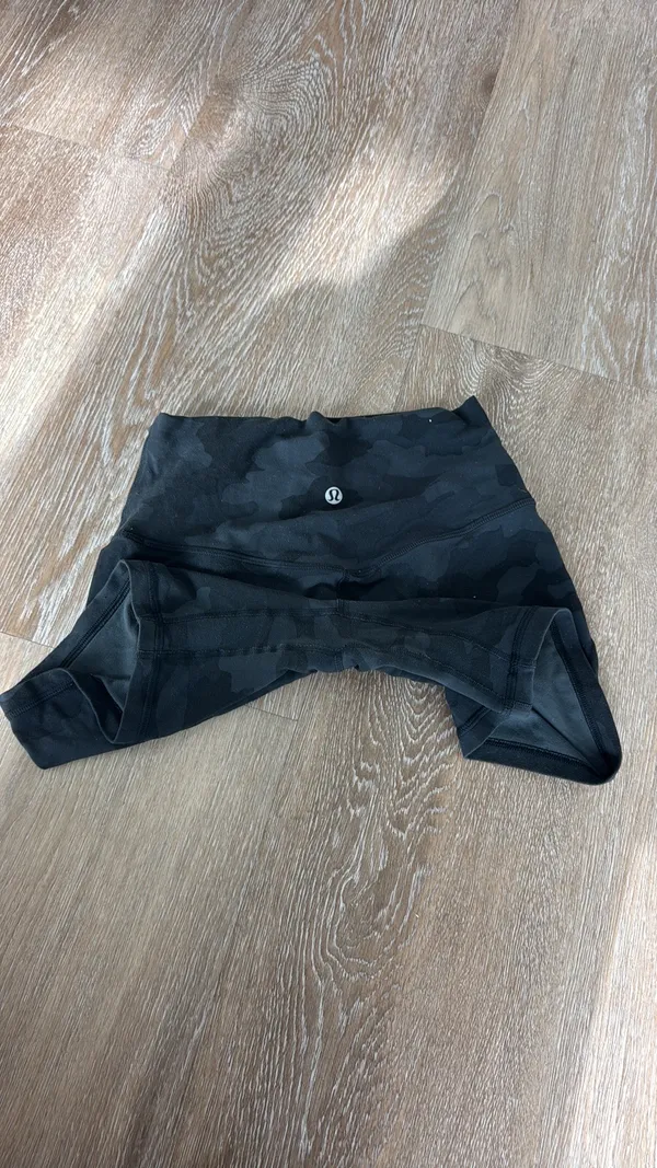 Lululemon Align Shorts 6" High-Rise - Image 4