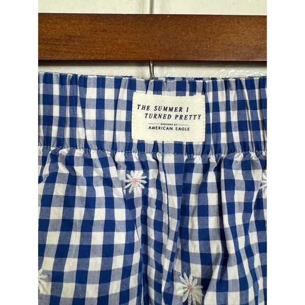 American Eagle The Summer I Turned Pretty Gingham Daisy Shorts Blue White XXS - Image 3