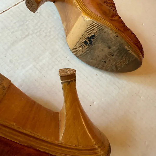 Vintage Nina Leather Mules - Image 4