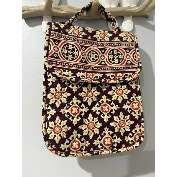 Vera Bradley Retired Medallion Shoulder Tote Burgundy Lunch Bag‎ Wristlet - Image 9