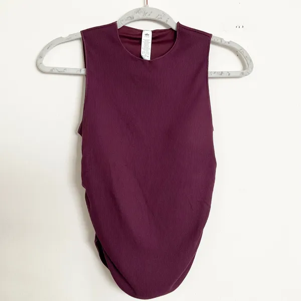 Alo Yoga Ribbed En Pointe Tank Burgundy S - Image 2
