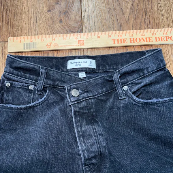 Abercrombie & Fitch Curve Love The Dad High Rise Jeans 25/0L Black Grunge Faded - Image 4
