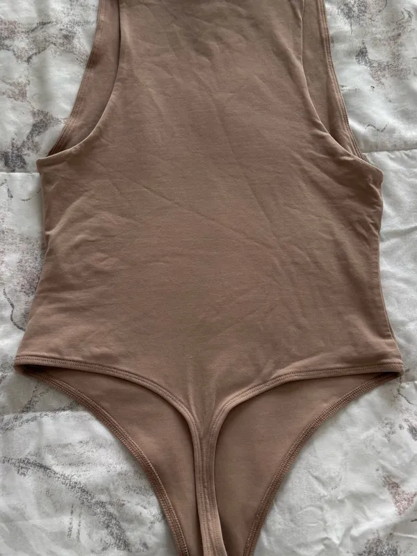 Aritzia The Group Babaton Sleeveless high Neck Bodysuit in Taupe, size XS casual - Image 16