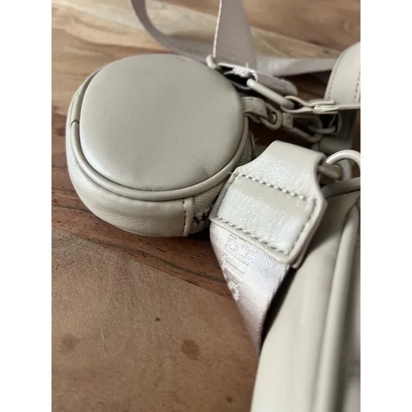 New Steve Madden Bzoia Quilted Crossbody Bag neutral beige purse convertable - Image 4