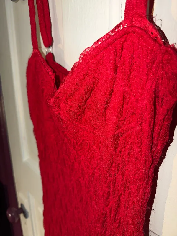 FashioNova Sexy red lace body con maxi dress - Image 3